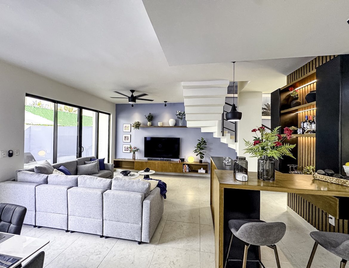 Bleu Mai Properties. Cancun Condo. Living Room 1